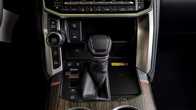 Toyota Land Cruiser VXR LC300 VXR 3.5L PETROL TWIN TURPO MY2025-20