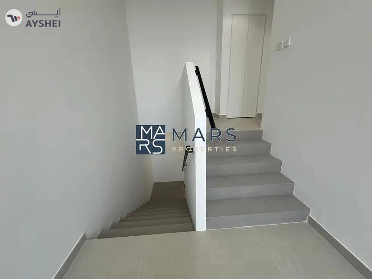 Elegant Lavish 3BR Villa in Massar 145k-9-9