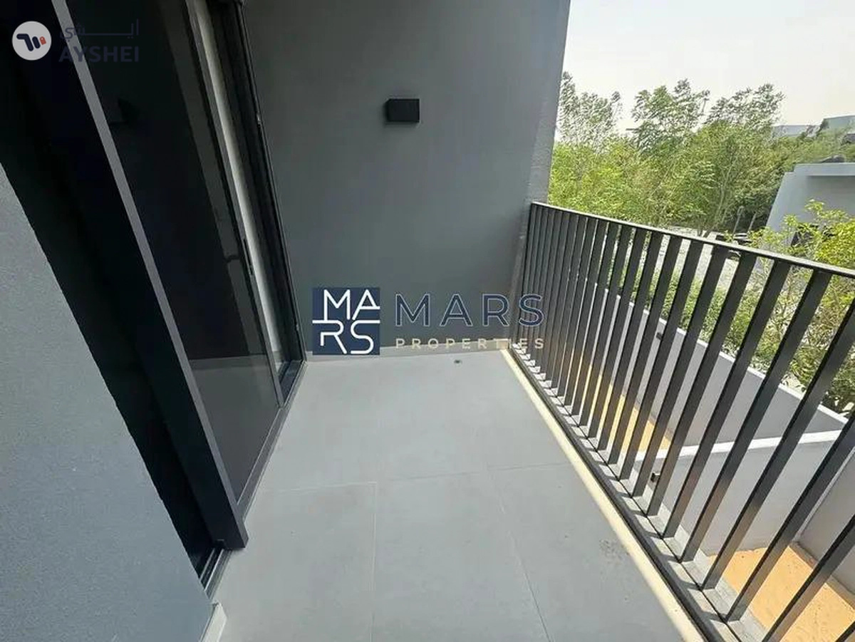 Elegant Lavish 3BR Villa in Massar 145k-10-10