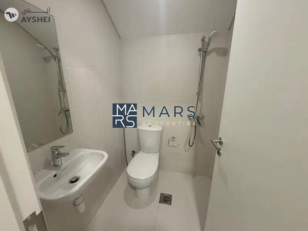 Elegant Lavish 3BR Villa in Massar 145k-6-6