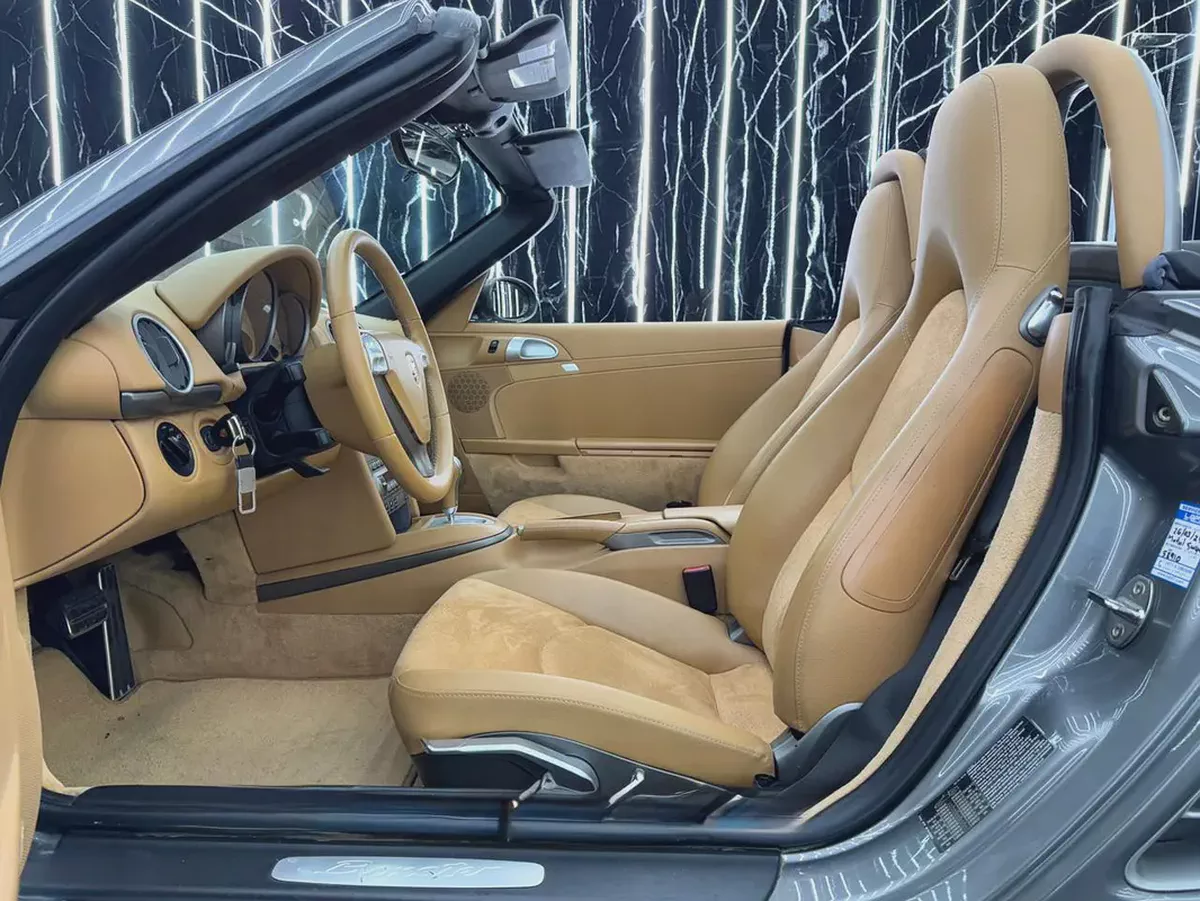 Porsche Boxster 2006 | Japanese specs | Original Paint | Well maintained-17-17