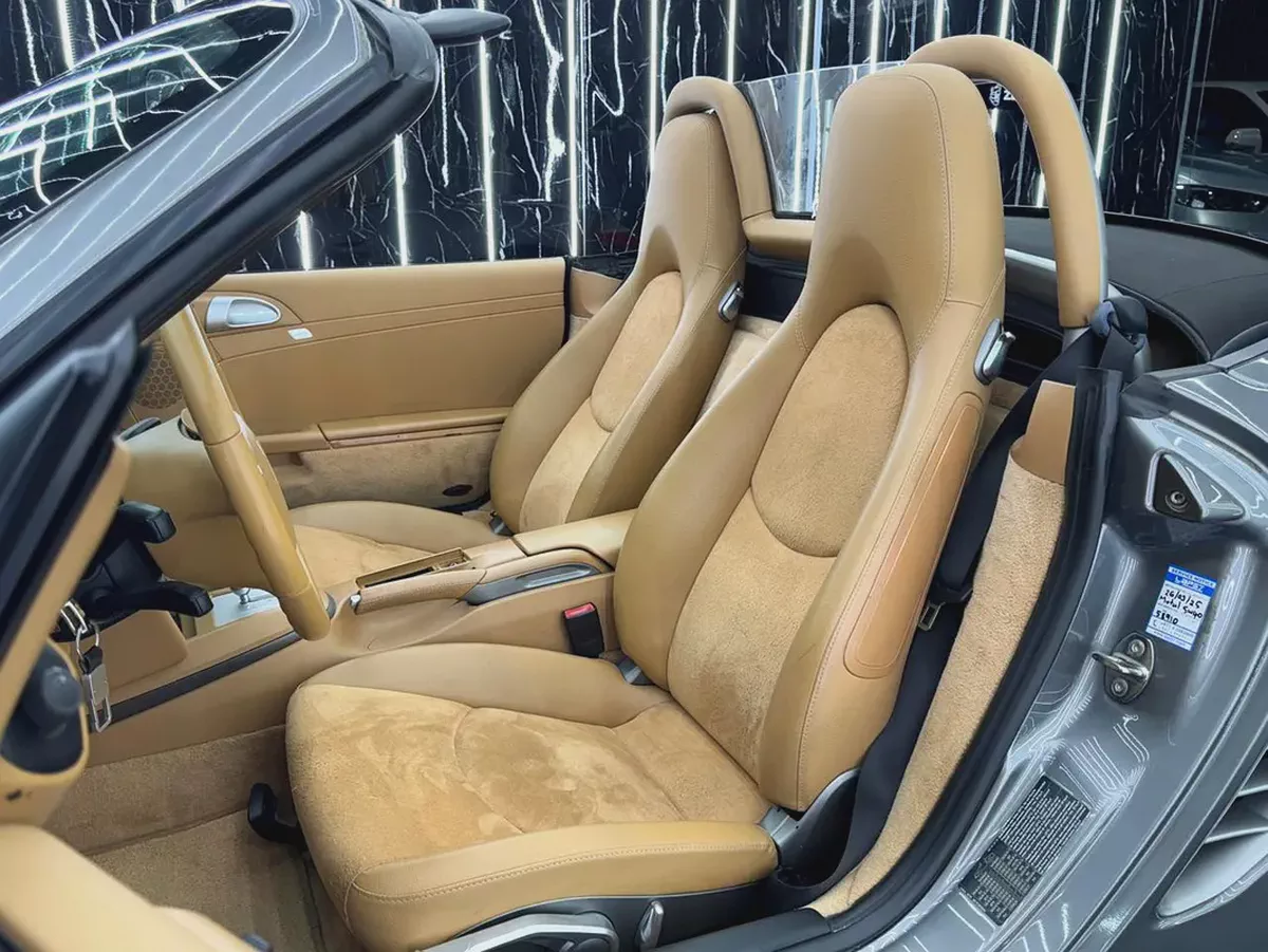 Porsche Boxster 2006 | Japanese specs | Original Paint | Well maintained-19-19