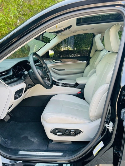 Jeep Grand Cherokee Overland 3.6L-9