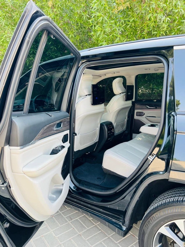 Jeep Grand Cherokee Overland 3.6L
