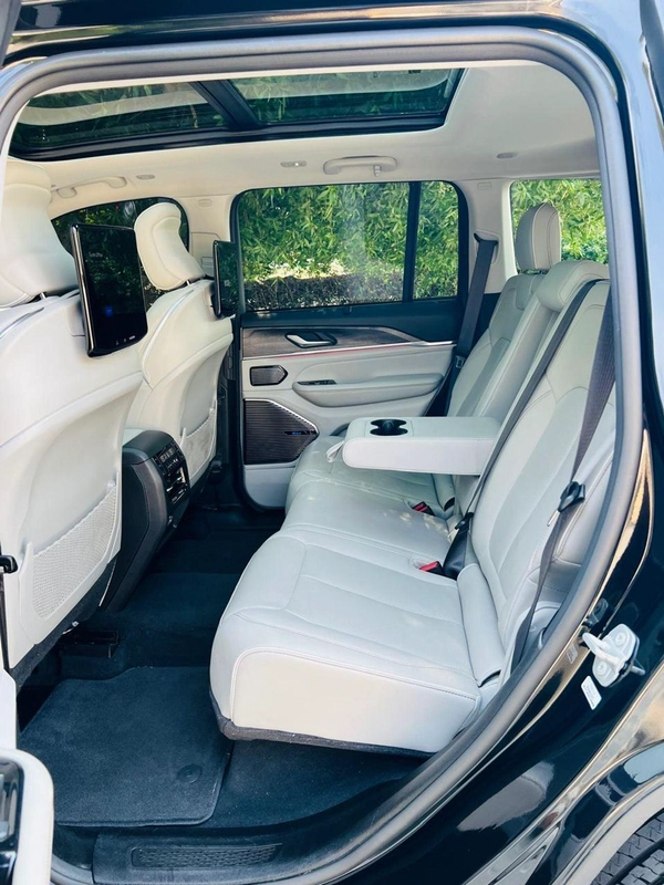 Jeep Grand Cherokee Overland 3.6L
