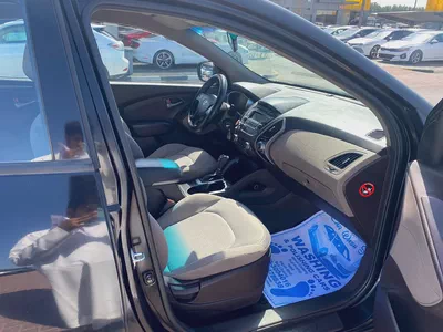 Hyundai tucson 2015 balck color GCC calen car-9
