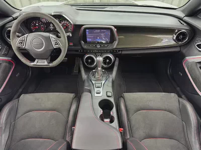2023 Chevrolet Camaro ZL1 | 6.2L V8 | GCC | Low Mileage | Well Maintained-15