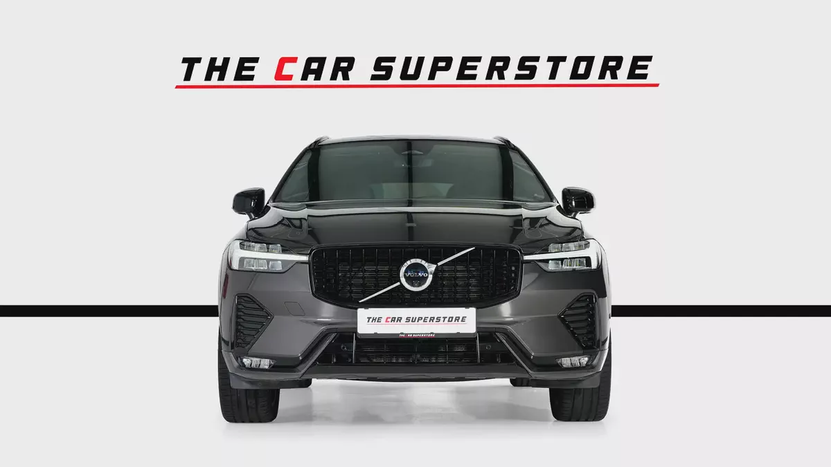 Volvo XC60 B5-Ultimate Dark-GCC-Al Futtaim Warranty And Service Contract- Mint Condition-2-2