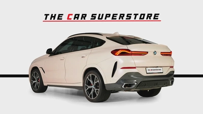 BMW X6 M40 i M Sport-crystal package-Warranty  Service package available-Special Color-5