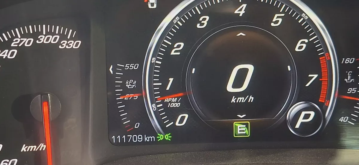 Corvette Stingray 1LT 2017 GCC Specs-8-8