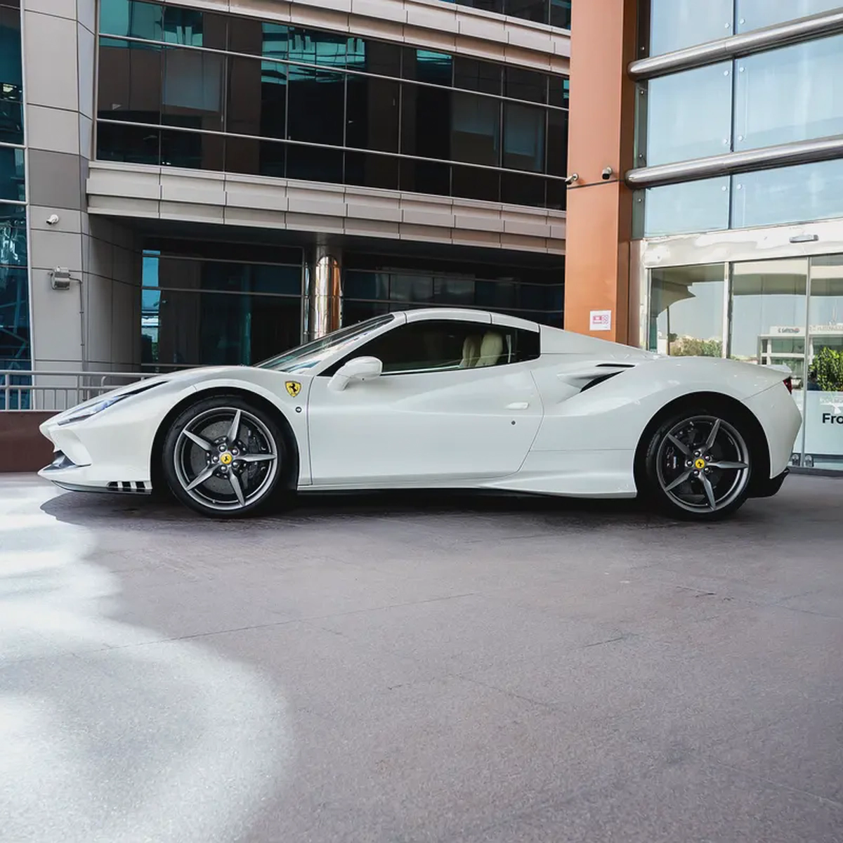 VERY LOW MILEAGE | 2021 F8 SPIDER | 20 INCH ALLOYS-7-7