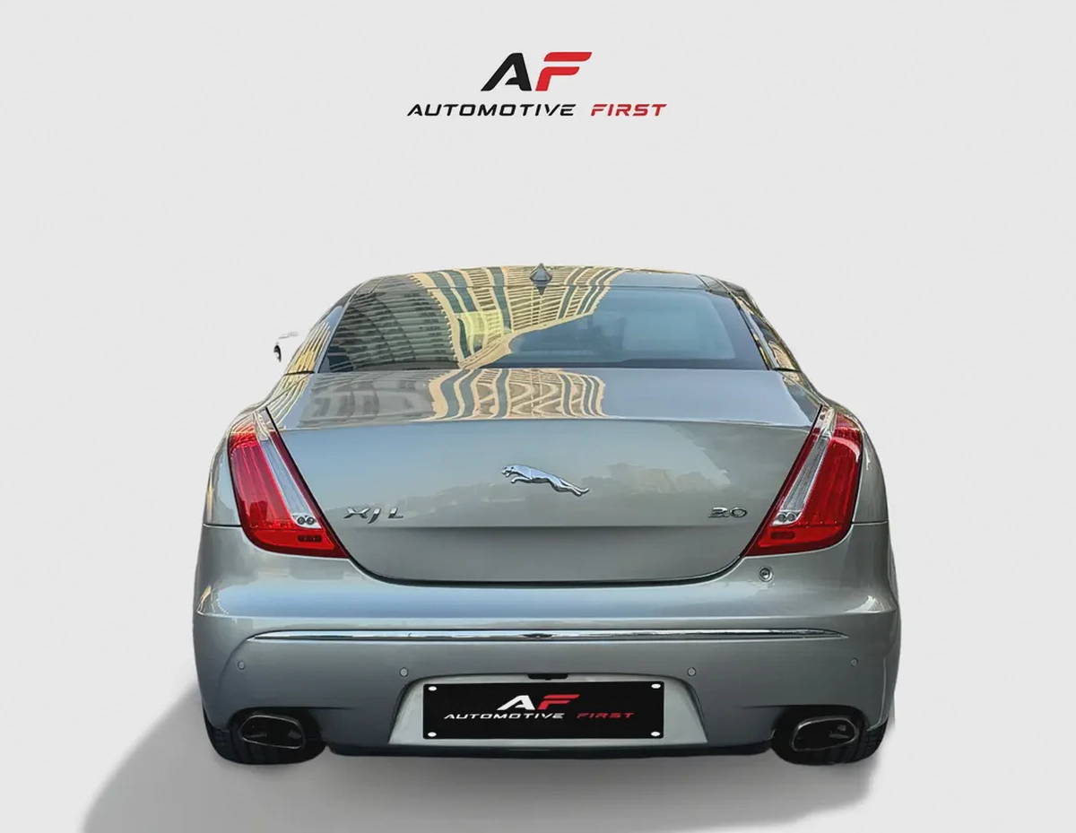 2014 Jaguar XJ Luxury (LWB) | GCC Specs