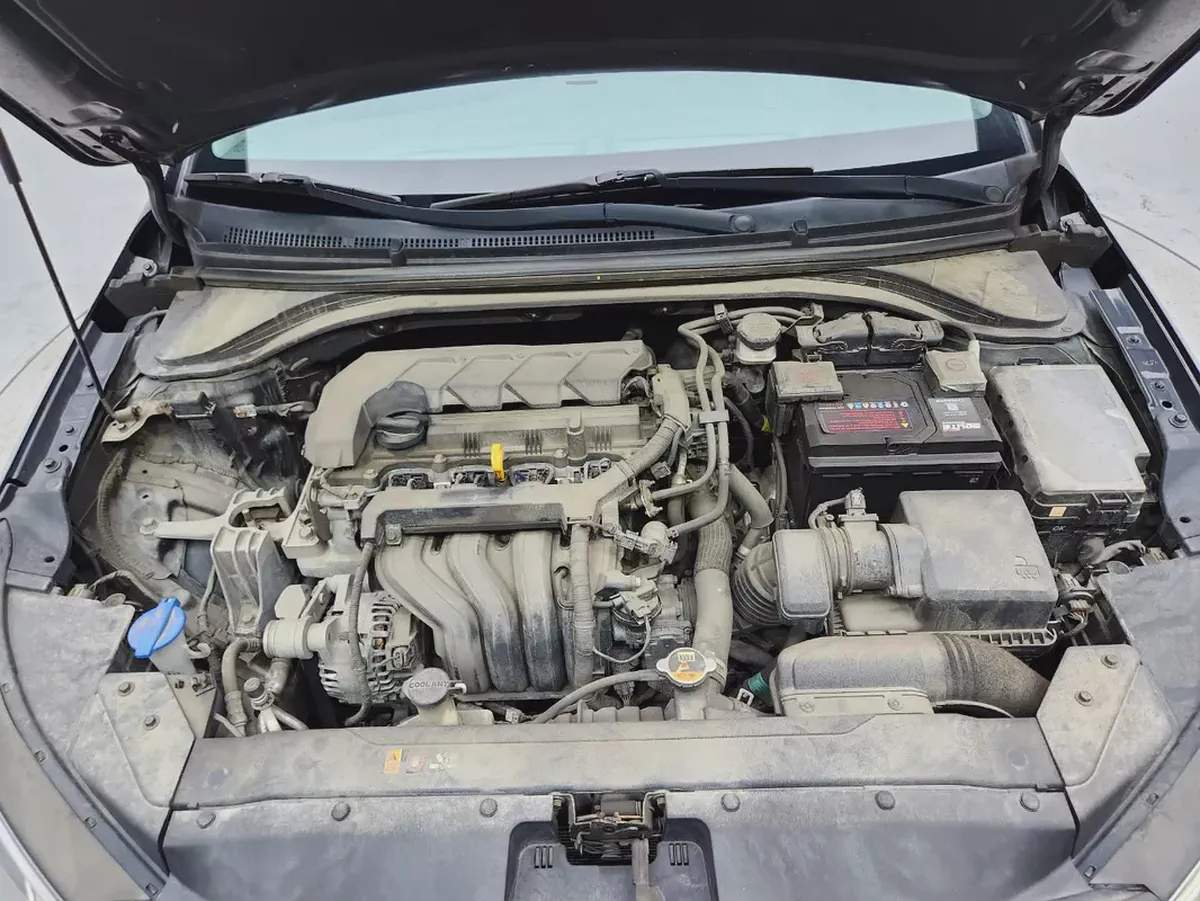 Hyundai Avante Smart 2019 - Korean Specs - Excellent Condition-12-12