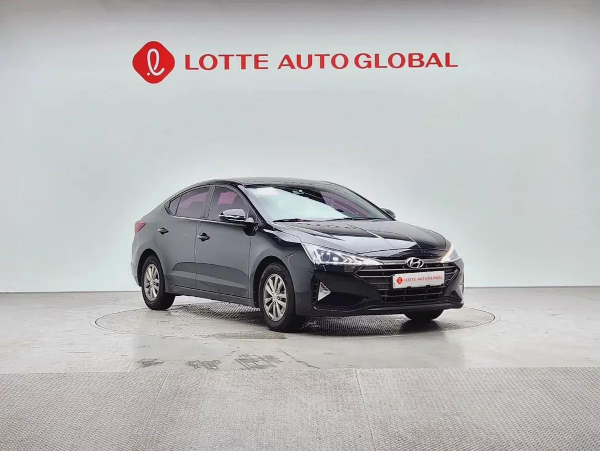 Hyundai Avante Smart 2019 - Korean Specs - Excellent Condition