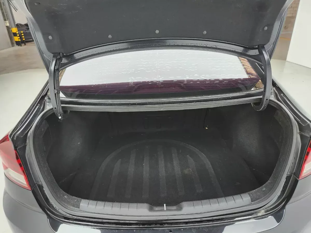 Hyundai Avante Smart 2019 - Korean Specs - Excellent Condition-8-8