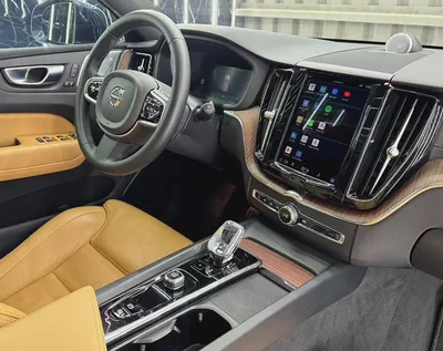 VOLVO XC60 B5 AWD | GCC | Original paint | Low Mileage | All Futtaim Warranty 2028-14