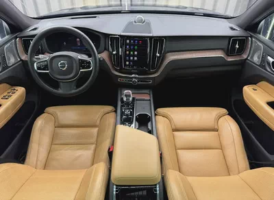 VOLVO XC60 B5 AWD | GCC | Original paint | Low Mileage | All Futtaim Warranty 2028-16