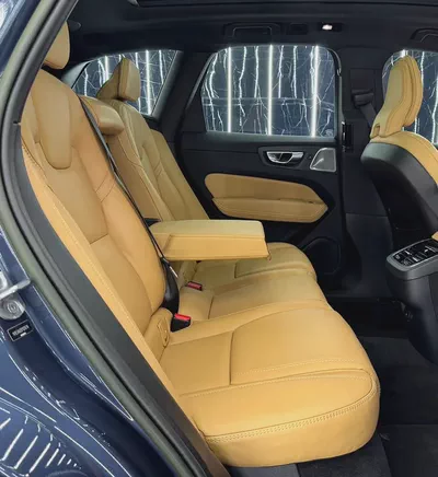 VOLVO XC60 B5 AWD | GCC | Original paint | Low Mileage | All Futtaim Warranty 2028-18