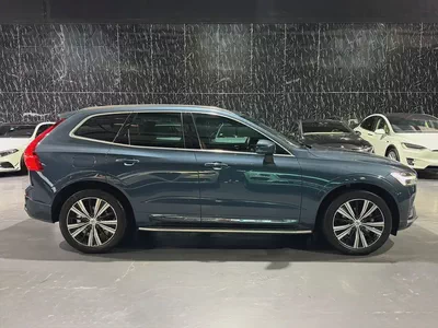 VOLVO XC60 B5 AWD | GCC | Original paint | Low Mileage | All Futtaim Warranty 2028-6