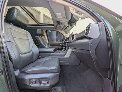 2022 TOYOTA TUNDRA CREWMAX LIMITED EDITION 4X4 PANORAMIC ROOF IN EXCELLENT CONDITION-4