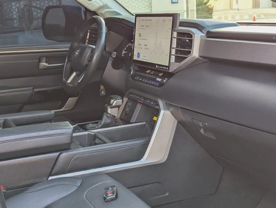 2022 TOYOTA TUNDRA CREWMAX LIMITED EDITION 4X4 PANORAMIC ROOF IN EXCELLENT CONDITION-8