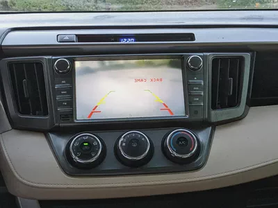 Toyota RAV4 GCC 2014 Prestine Condition Mid Option With Navigation Low KM Perfect Family SUV-11