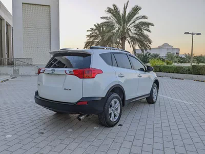 Toyota RAV4 GCC 2014 Prestine Condition Mid Option With Navigation Low KM Perfect Family SUV-14