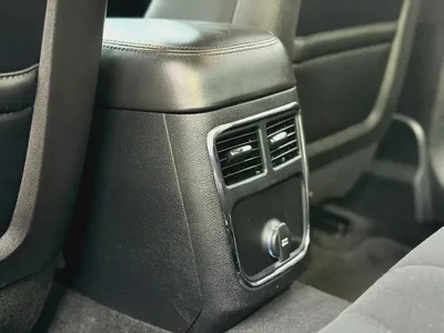 2014 Dodge Charger SE GCC Specs - Well Maintained-12