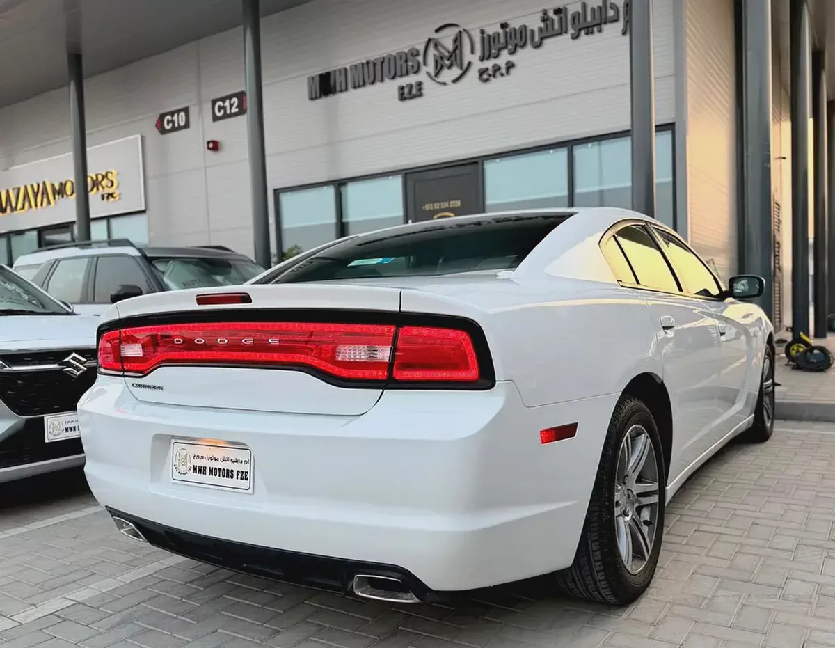 2014 Dodge Charger SE GCC Specs - Well Maintained-2-2