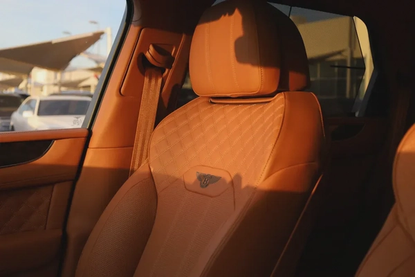 New Bentley Bentayga 4.0L V8 Design Series 2022