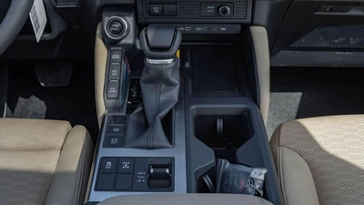 Toyota Prado PRADO 2.4PETROL GCC 2025-5