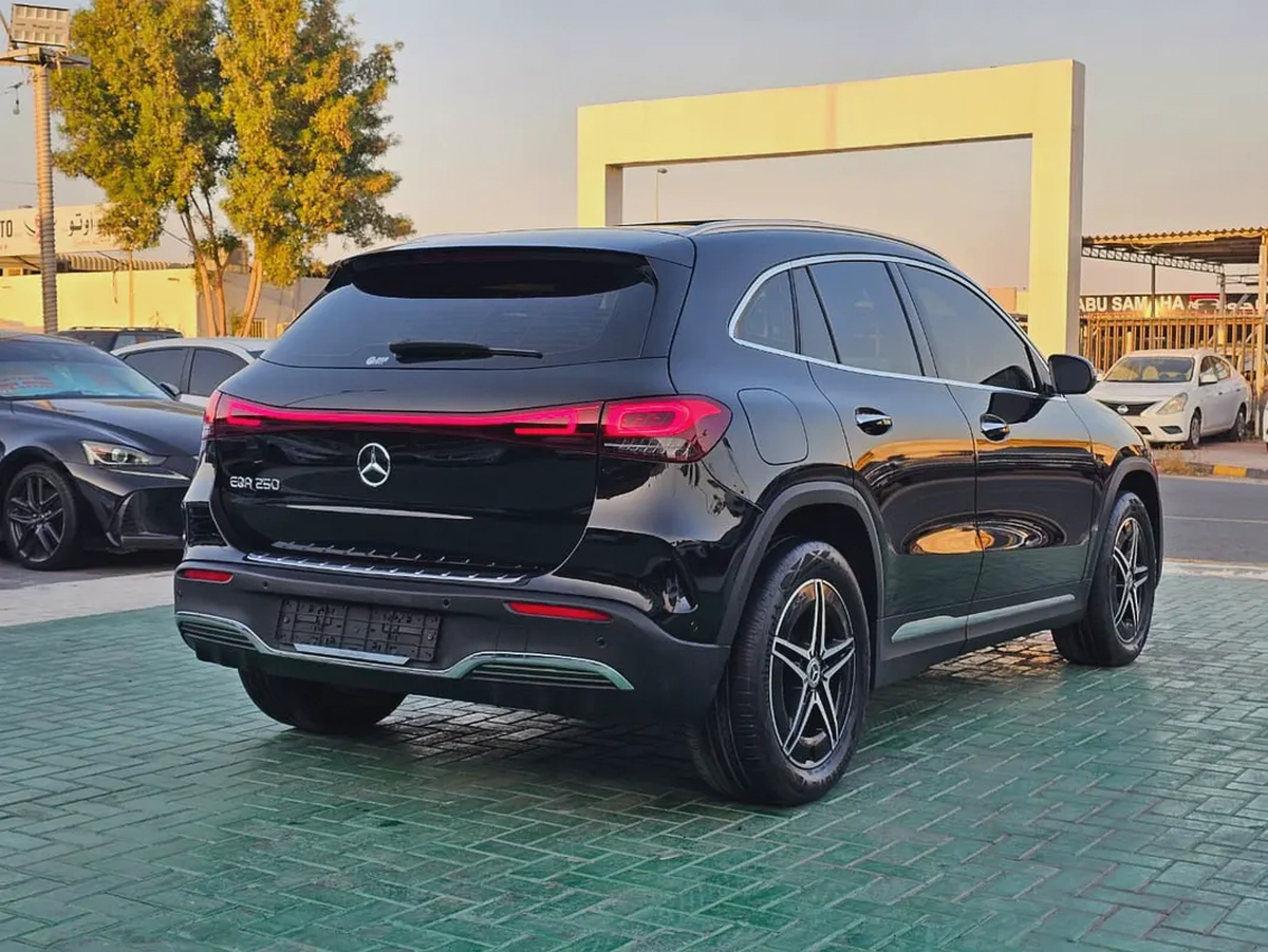 مرسيدس ⁦EQA250⁩ كهربائية موديل ⁦2024⁩ وارد كوريا بحالة ممتازة-2-2