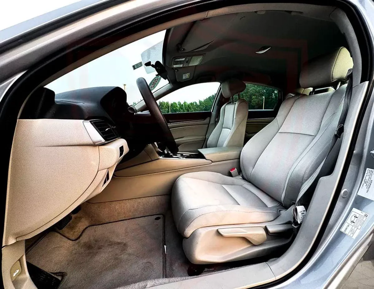 Honda Accord LX 1.5 L | | GCC | Accident-Free | In Excellent Condition | 991 P.M-8-0