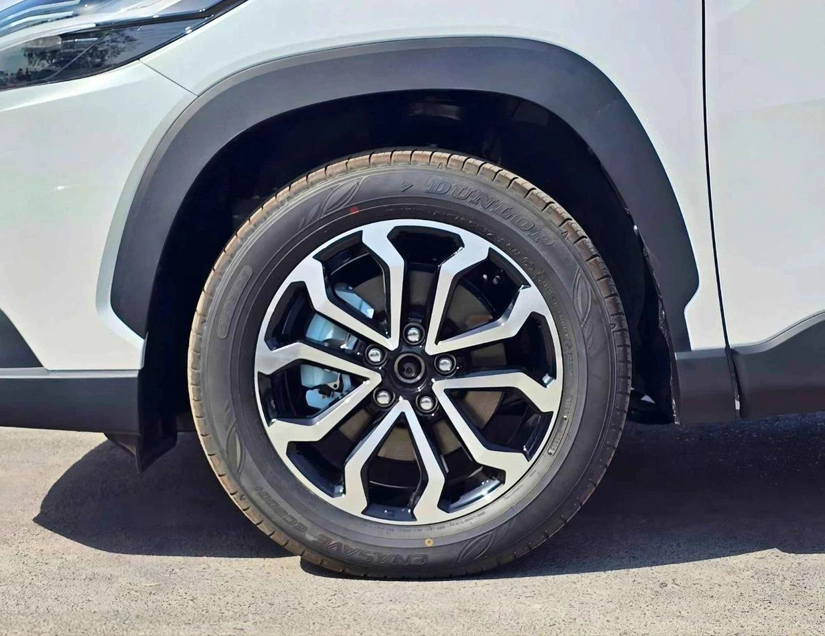 Toyota Frontlander HYBRID LUXURY WITH ELECTRIC BACK DOOR /SUNROOF/DRIVER POWER SEATS (CODE#FLPA)-4-4