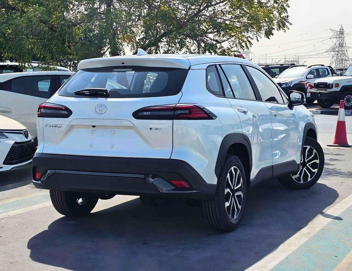 Toyota Frontlander HYBRID LUXURY WITH ELECTRIC BACK DOOR /SUNROOF/DRIVER POWER SEATS (CODE#FLPA)-16-16