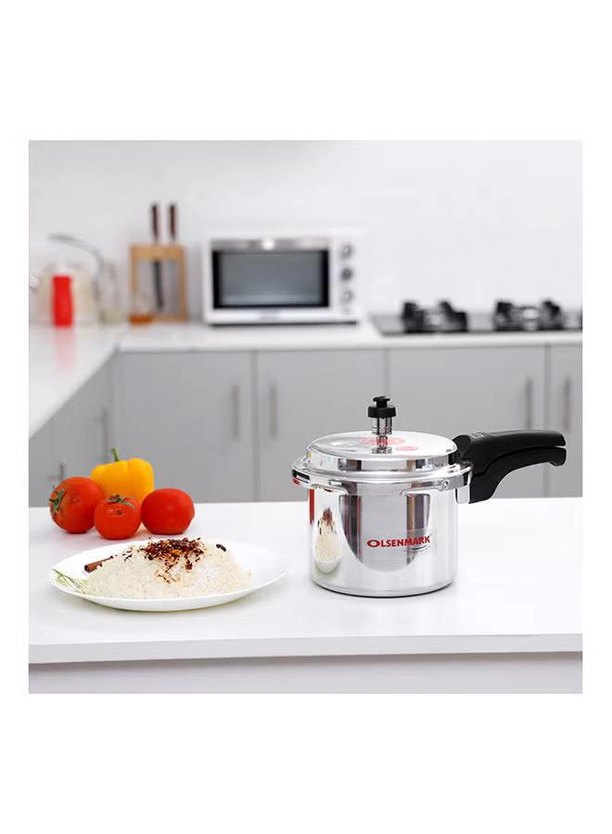 Olsenmark 5000ml Aluminium Pressure Cooker, 5L - High Quality Vent Valve - Anti Bulging Base - Heat Resistant Handle Silver-4-4