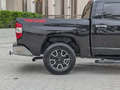 Toyota Tundra CrewMax Limited 2019 | 5.7L i-Force V8 | Full Size Luxury Pickup-7