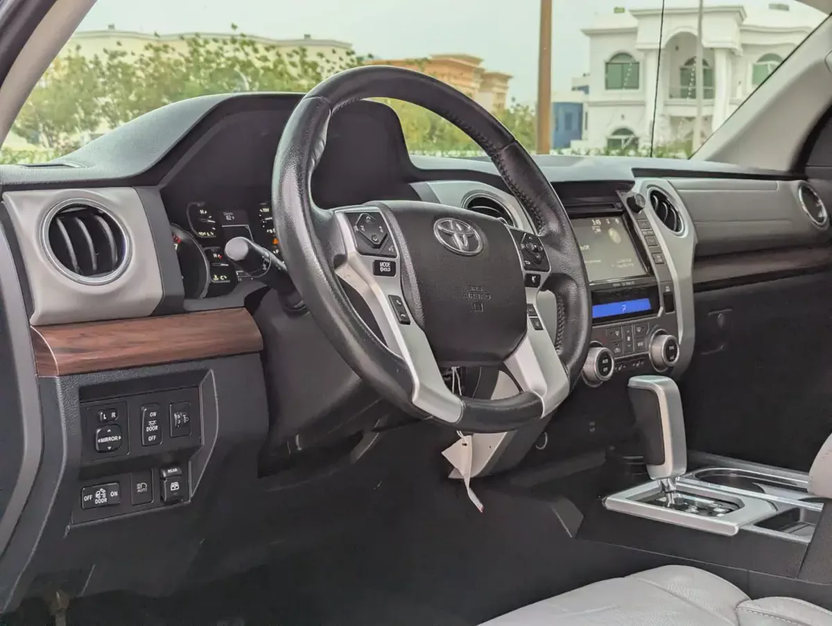 Toyota Tundra CrewMax Limited 2019 | 5.7L i-Force V8 | Full Size Luxury Pickup-9-9