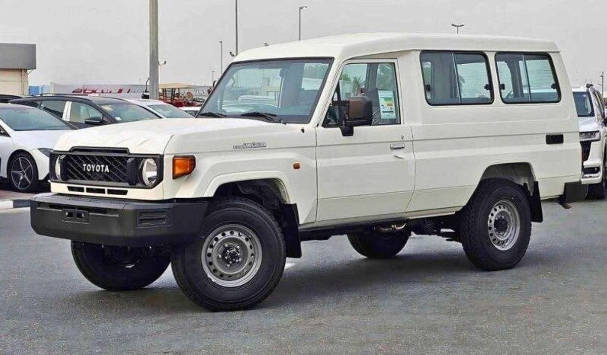 Toyota Land Cruiser 70 LC 78 HARDTOP 4.0L MT LC78 4.2L DIEDEL MT MY2025
