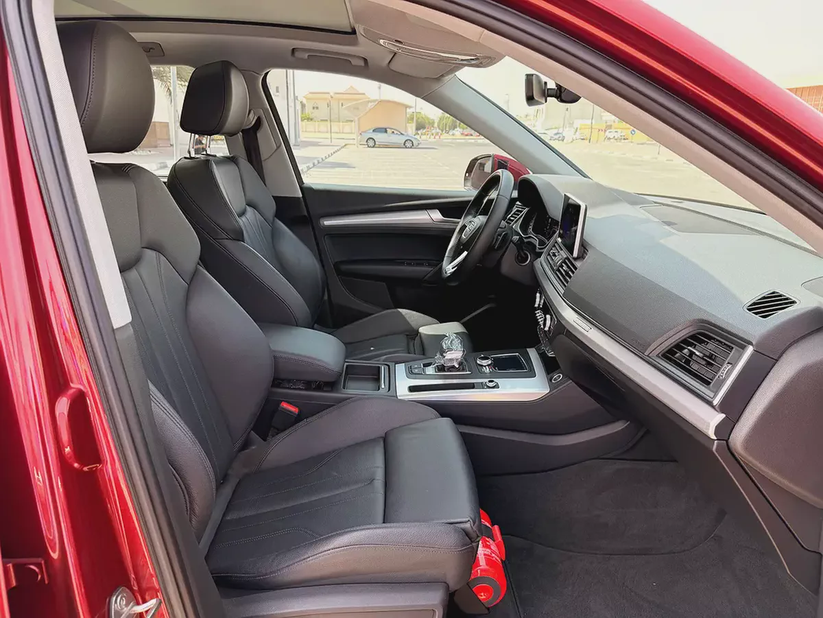 Audi Q5 2018 45 TFSI quattro S line GCC Specs With Full Service History In Excellent Condition-10-10