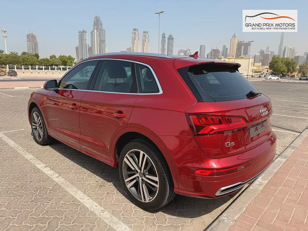 Audi Q5 2018 45 TFSI quattro S line GCC Specs With Full Service History In Excellent Condition-5-5