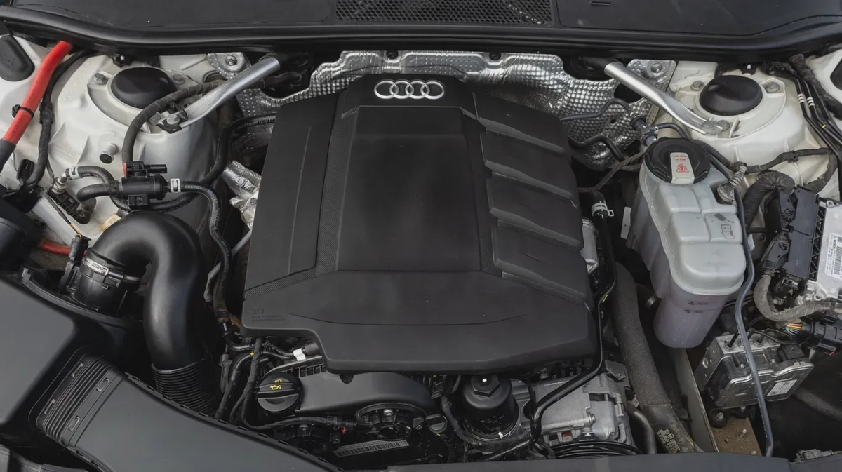 Audi A6 2024-14-14
