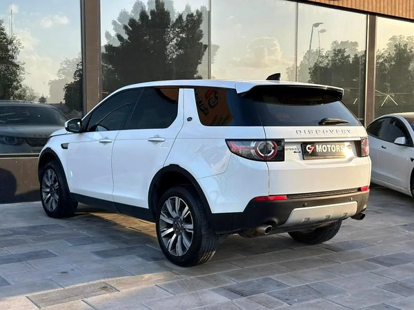 Land Rover Discovery 2018 | Excellent Condition | Reliable SUV | monthly 3,300 AED