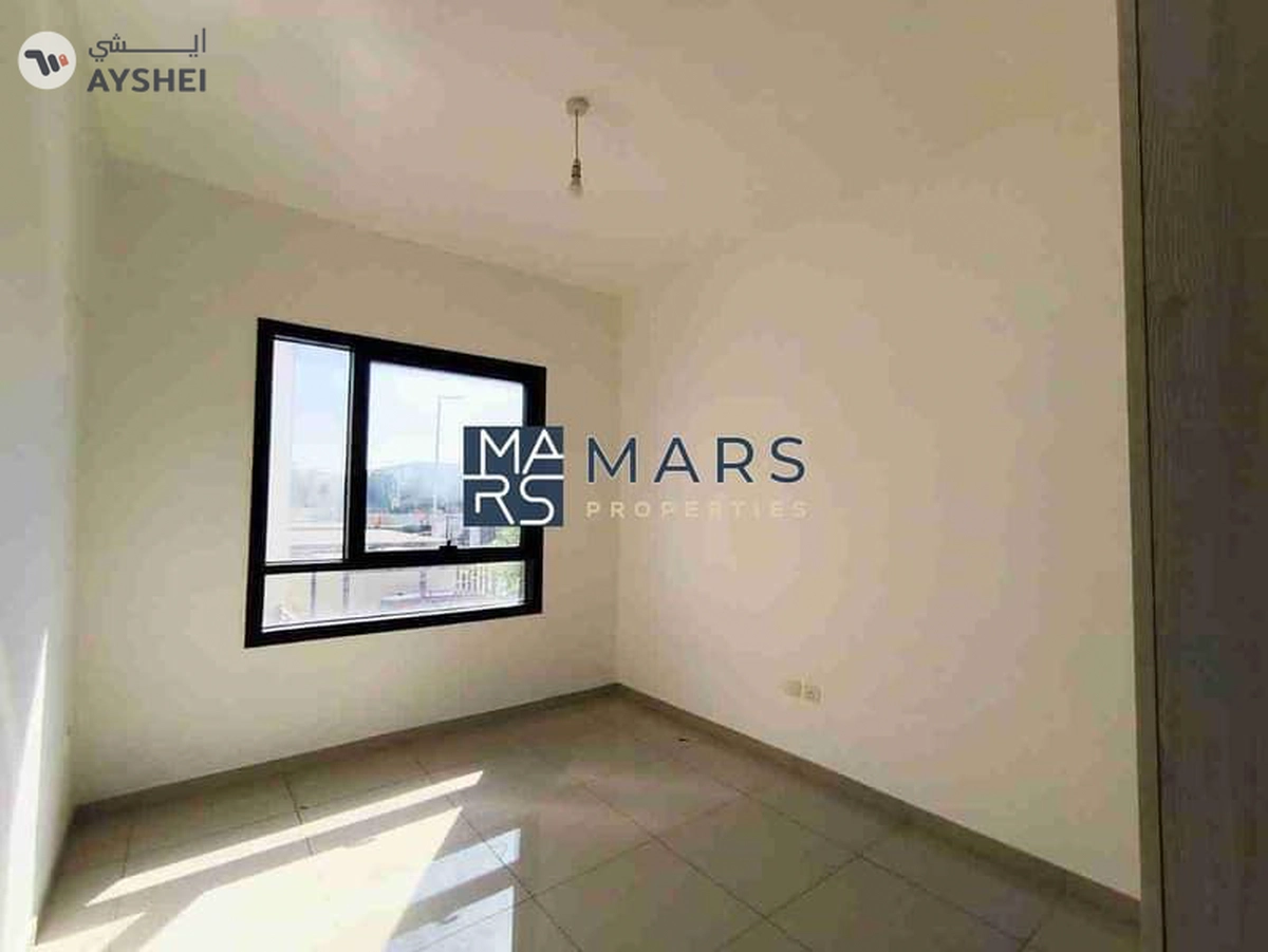Spacious 3-Bedroom Townhouse for Sale in Nasma Residences, Sharjah💰 Selling Price: AED 1,600,000