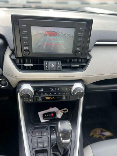 Toyota RAV4 2019 Toyota Rav4 XLE Full Option 2.5L V4 - Rear Camera - Leather Seat - Sunroof - AWD 4x4-18