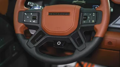 2025 Land Rover Defender 110 Octa - Brand New-10