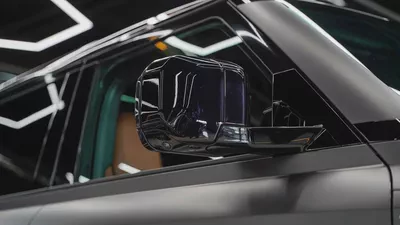 2025 Land Rover Defender 110 Octa - Brand New-3