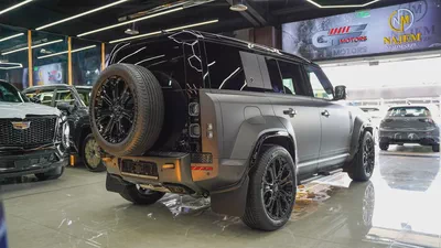 2025 Land Rover Defender 110 Octa - Brand New-6