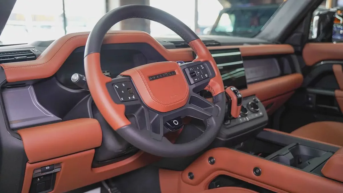 2025 Land Rover Defender 110 Octa - Brand New-9-9