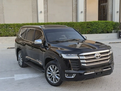 Toyota Land Cruiser GXR 2017 Facelifted 2025 With Interior and Exterior | GCC Specs | V6 Engine |-0